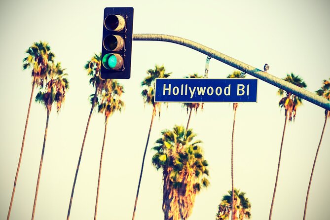 Ghosts of Hollywood Night-Time Walking Tour - The Vogue Multicultural Museum and its unusual past