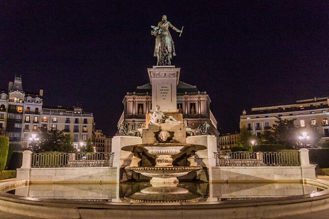 Ghosts of Madrid: Exploration Game and Tour - Ratoncito Pérez adds a playful Madrid detail