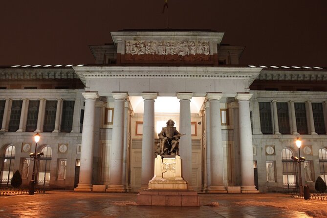 Ghosts of Madrid: Exploration Game and Tour - From the royal church to Plaza de Ramales