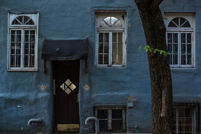 Ghosts of New York Walking Tour - Private tour, group size, and walking conditions