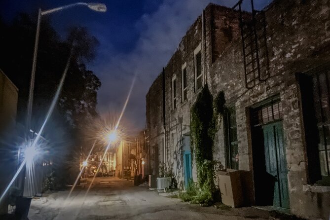 Ghosts of Old Georgetown Walking Tour - The guides shape the experience