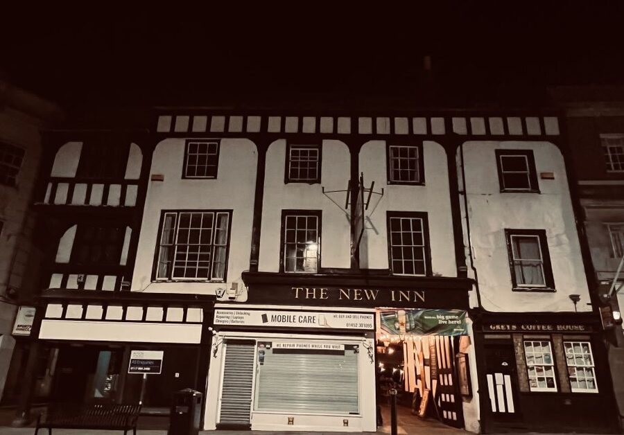 Gloucester: Ghost-Themed Guided Walking Tour - Bishop Hooper and St Mary’s Square