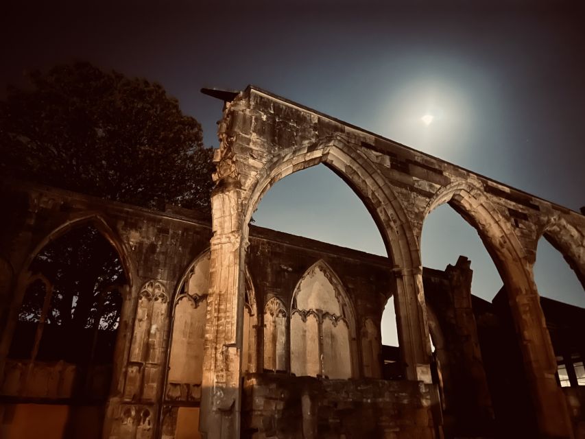 Gloucester: Ghost-Themed Guided Walking Tour - St Mary de Crypt Church and Greyfriars Priory