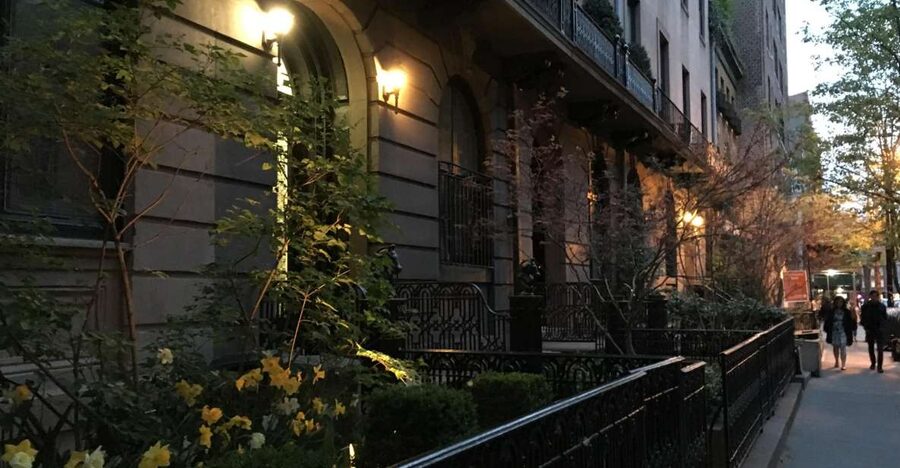 Greenwich Village Ghost Tour - The Brown Building and the Triangle Shirtwaist Factory Fire