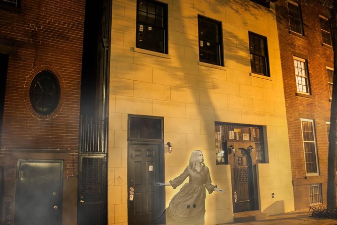 Greenwich Village Group Haunted Ghost Tour, in NYC - Why Greenwich Village works so well after dark