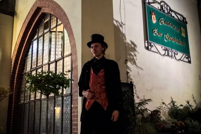Gruseltour Berlin Haunted Ghost Walk 90-minute at Berlin Mitte city center - Weather, clothing, and practical comfort