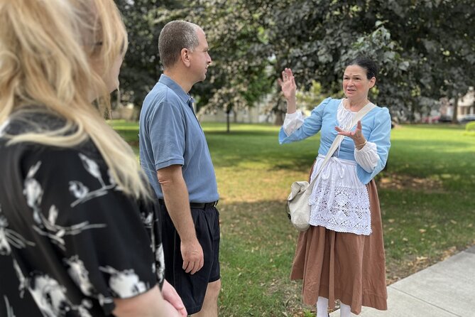 Guided Ghost Tour of Lititz - Key points at a glance