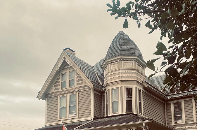 Guided Ghost Walking Tour Through Historic Fayetteville - The Reliability Question