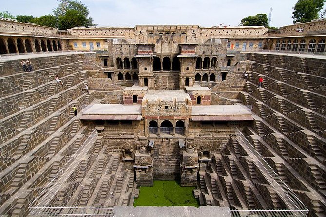 Guided Tour to Haunted Bhangarh & Abhaneri Step Well From Jaipur - Chand Baori and its precise geometry