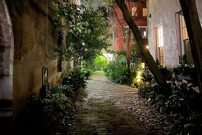 Guided Walking Ghost Tour in Charleston - St. Philip’s Church and the final stories
