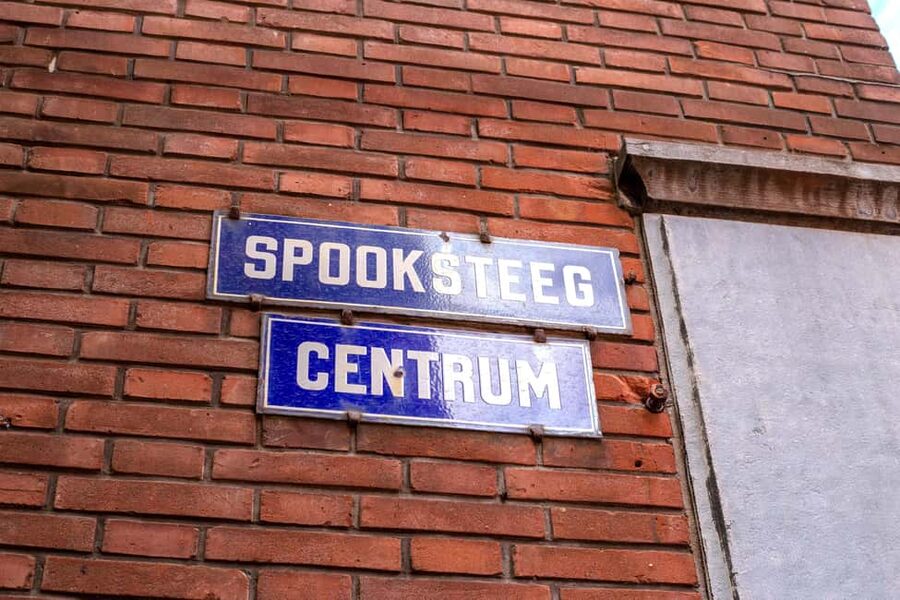 Guided Walking Tour Amsterdam - Dark History & Ghost Stories - From Zwanenburgwal to Oudeschans