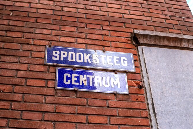 Guided Walking Tour Amsterdam - Legends, History & Ghost Stories - Why the 1833 ghost sightings make a strong beginning