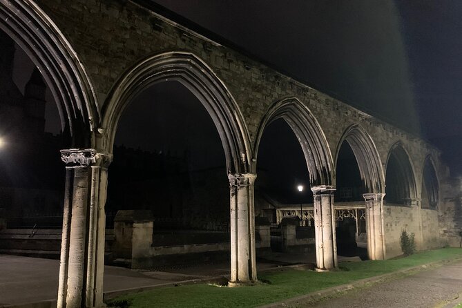 Guided walking tour : Ghosts & Giggles Of Gloucester - Is $26.93 good value?
