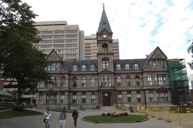 Halifax Churches, Gardens & Graveyards: a Smartphone Audio Walking Tour - The Old Town Clock and Grand Parade
