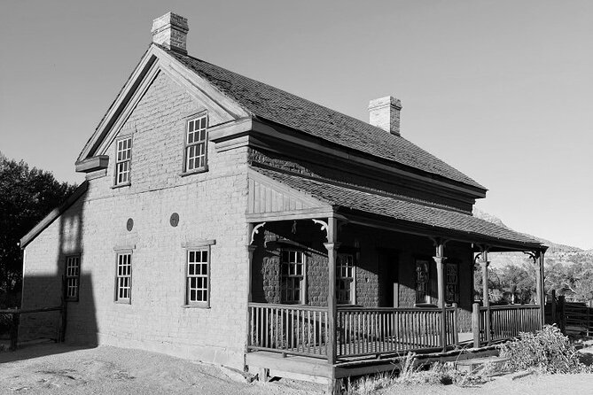 Harry Potter's Zion Ghost Tour - A quieter, more somber half-hour at Grafton Cemetery