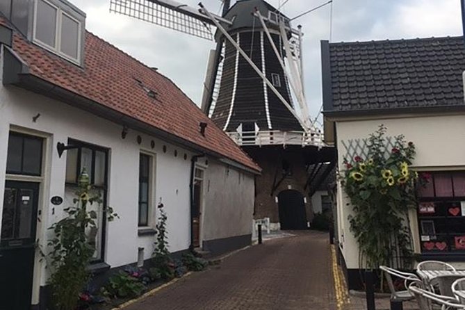 Hattem's Windmills, Bakeries and Ghosts: A Self-Guided Audio Tour - Starting with a windmill on Dorpsweg