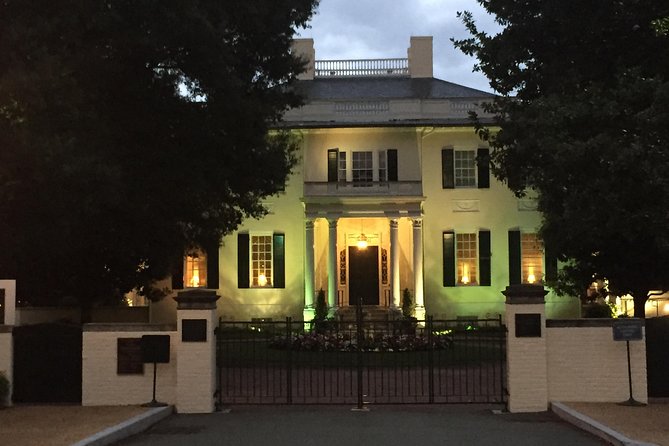 Haunted Capitol Hill Ghost Tour - What the guides add to the experience