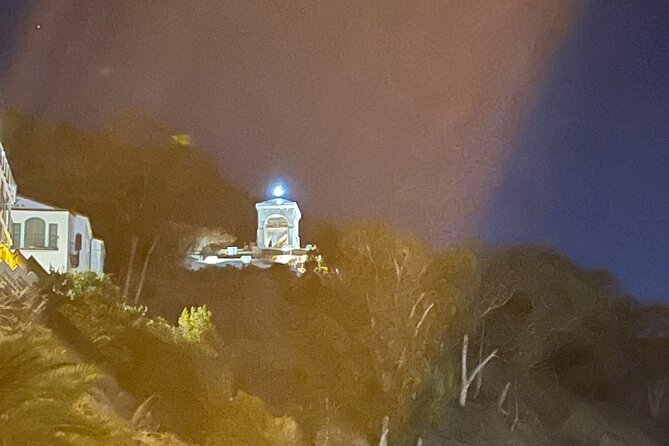 Haunted Catalina Walking Ghost Tour - The audio headset advantage
