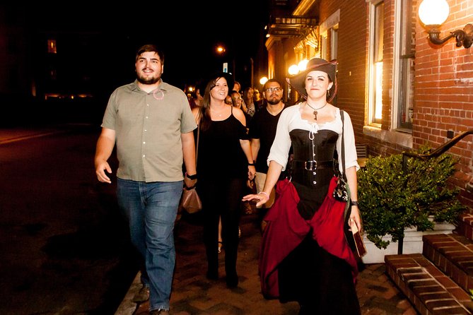 Haunted Chicago Booze and Boos Ghost Walking Tour - Walking through Lincoln Park after dark