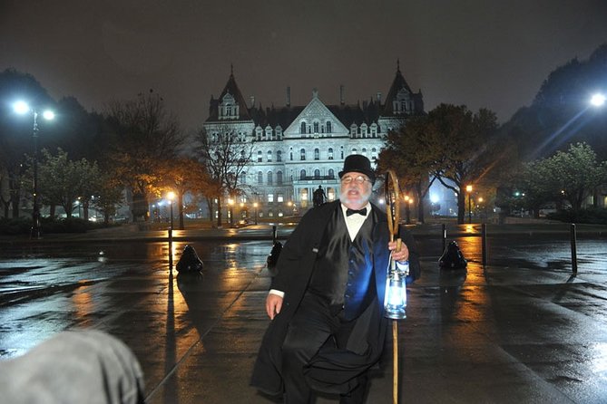 Haunted DC Night-Time Walking Tour on Capitol Hill - A ghost walk with a Capitol Hill backdrop