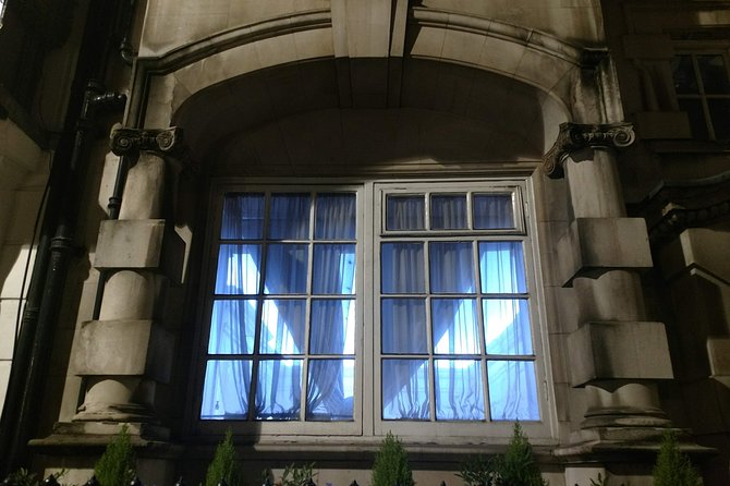 Haunted London: Ghost Hunt Self-Guided Walking Adventure - Queen’s Chapel provides a royal finish