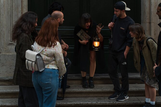 Haunted Rome Ghost Night Walking Tour - Fontana del Mascherone and a warning about the water