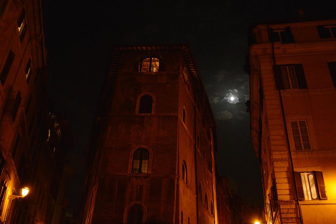 Haunted Rome Ghost Tour - The Original - Campo de’ Fiori and the poisoners’ square