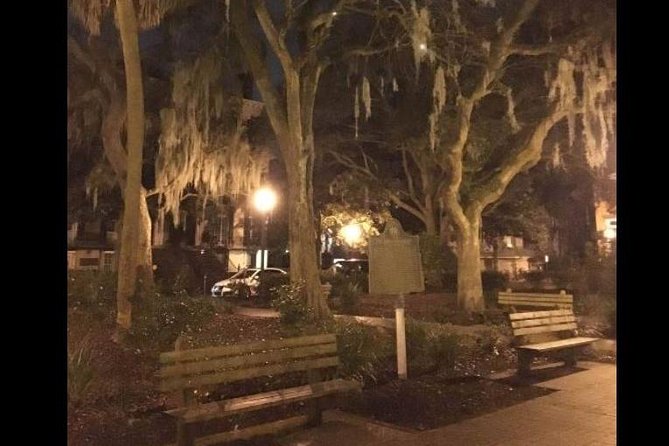 Haunted Savannah Paranormal Ghost Tour - Guide quality is the biggest variable