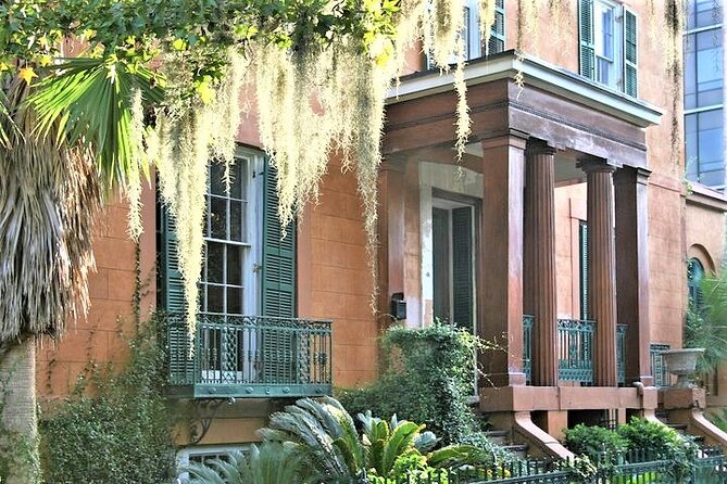 Haunted Savannah Paranormal Ghost Tour - Haunted houses, exorcisms, and modern stories
