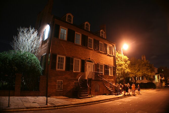 Haunted Savannah Pub Crawl - Who will enjoy this evening most?