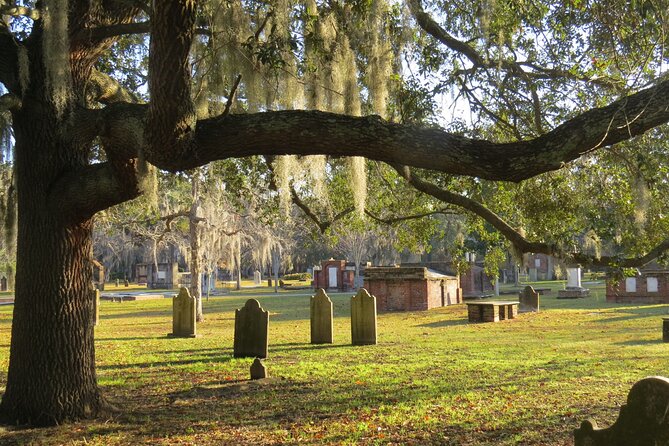 Haunted Savannah Self-Guided Walking Audio Tour - Squares, a birthplace, and Savannah’s public past