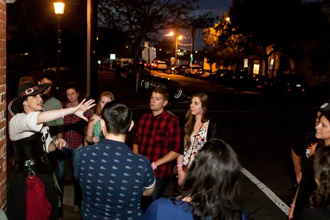 Haunted Washington D.C. Booze and Boos Ghost Walking Tour - Timing, walking, and what to bring