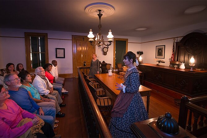Haunted Whaley House Guided Night Tour - The guides set the tone