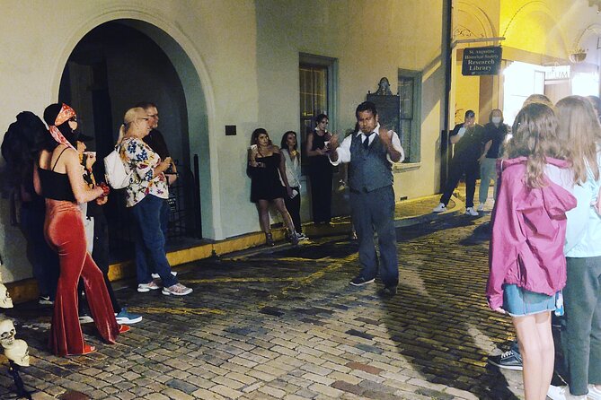 Haunting Hour Walking Ghost Tour - Is the group size comfortable?