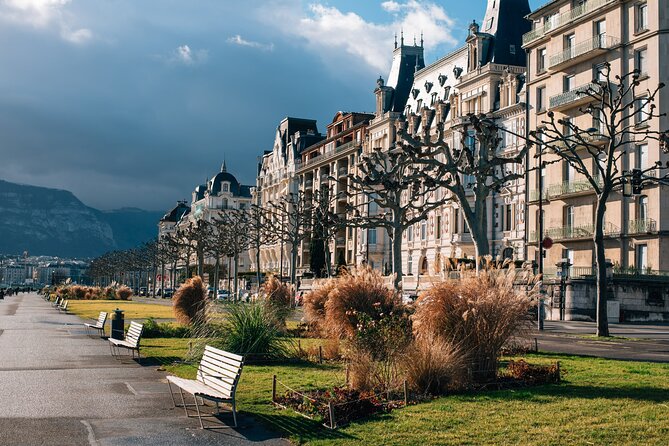 Highlights of Geneva: Dark History Quest Experience - Place du Bourg-de-Four, Geneva’s old meeting place