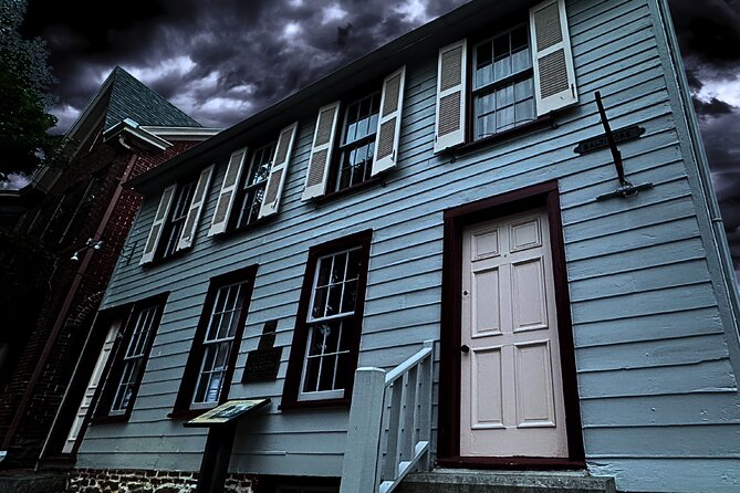 Historic Jennie Wade Birthplace Ghost Hunt w/ Equipment - How the group size shapes the night