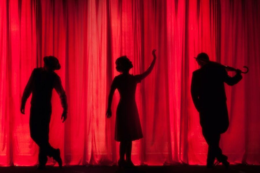 Hollywood: Haunted Walking Tour, True Crime, Creepy Tales - The Roosevelt Hotel and Marilyn Monroe