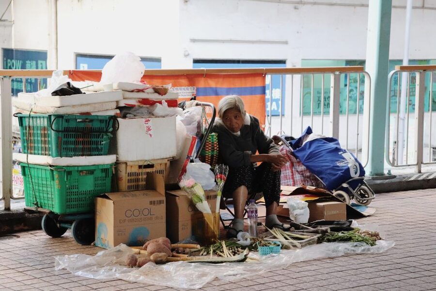 Hong Kong: Dark Side of Hong Kong Caged Homes Walking Tour - Is the $31 price fair?