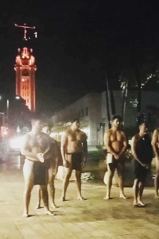 Honolulu: Downtown Ghostly Night Marchers Walking Tour - Meeting Lopaka at the King Kamehameha Statue