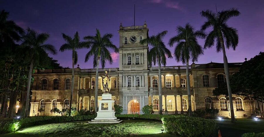 Honolulu: Downtown Ghostly Night Marchers Walking Tour - Understanding the Night Marchers of Hawaiian Lore
