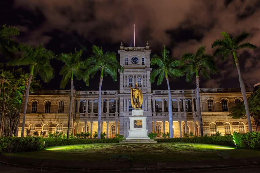 Honolulu Haunts: Ghosts and Spirits Walking Tour - Why this ghost walk works in downtown Honolulu