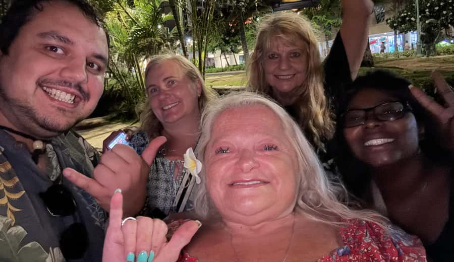 Honolulu Haunts: Ghosts and Spirits Walking Tour - Iolani Palace and the ghosts of Hawaiian royalty