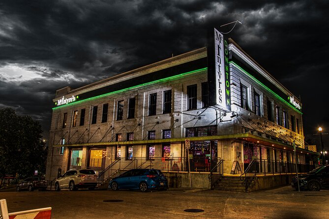 Houston Hollow Heart Hauntings Ghost Tour - Molly’s Pub saves a lively final stop