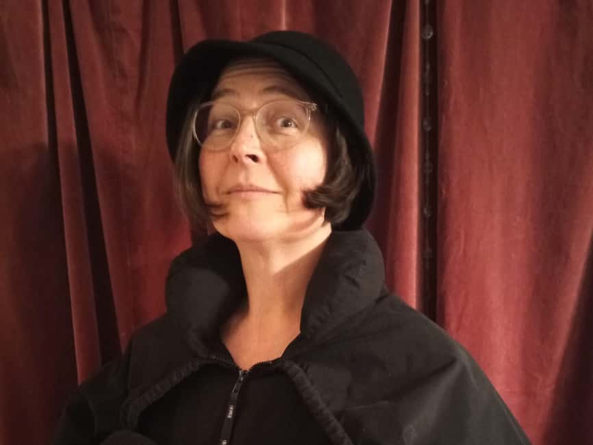 Ice-Cold Ghost Breath - a creepy yet fun tour - Following the Dark Alleys and Gloomy Places