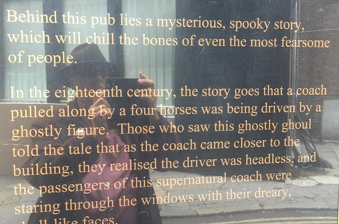In Jack The Ripper Footsteps: Private Black Cab Tour in London - Police headquarters, pubs, and the East End crime story