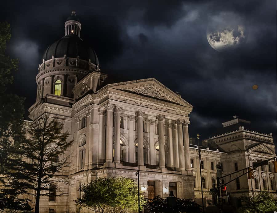 Indianapolis: Crossroads Ghosts Haunted Walking Tour - Why this Indianapolis ghost walk works