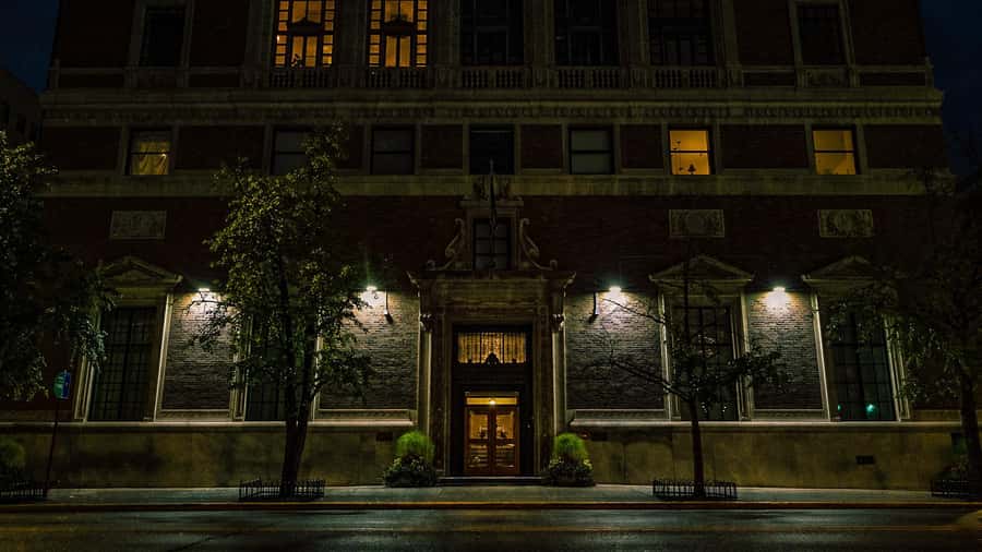 Indianapolis: Crossroads Ghosts Haunted Walking Tour - Timing, footwear, and weather advice