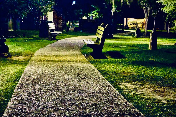 Interactive Paranormal Ghost Walking Tour in Savannah Georgia - Forsyth Park, beauty with a darker side