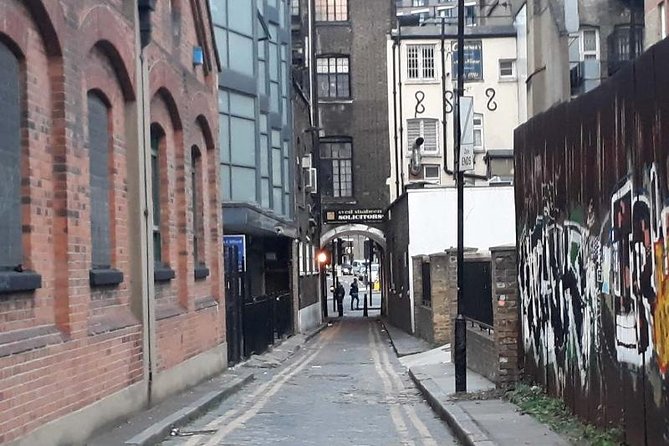 Jack the Ripper London Private Taxi Tour - Why a private taxi is a smart way to see the Ripper sites