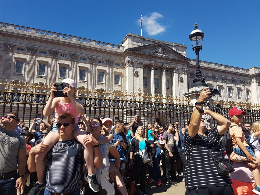 Jack The Ripper Museum & See 30+ London Top Sights Tour - The guide and group experience
